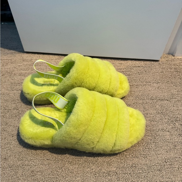 UGG Fluff Yeah Slingbacks - Picture 2 of 8